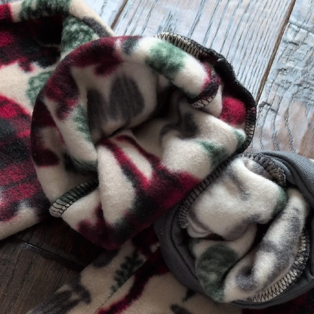NWOT Outdoor Nature Animal Patterned Fleece Ice Skater Skating Leg Warmers